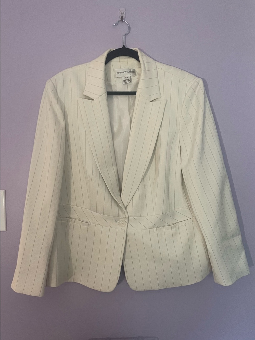 Jones New York Women’s Cream Striped Blazer size 16W One Button Career Jacket